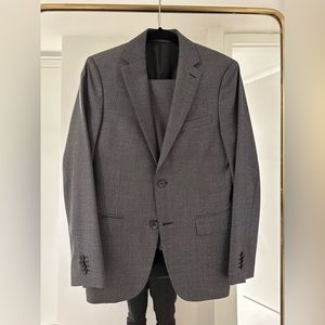 Theory Suits